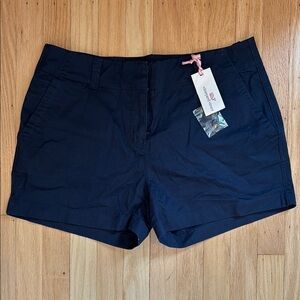NWT size 8 navy vineyard vines shorts
